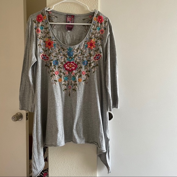 Johnny Was Tuscany 3/4 Sleeve Trapeze Tee - Picture 5 of 16